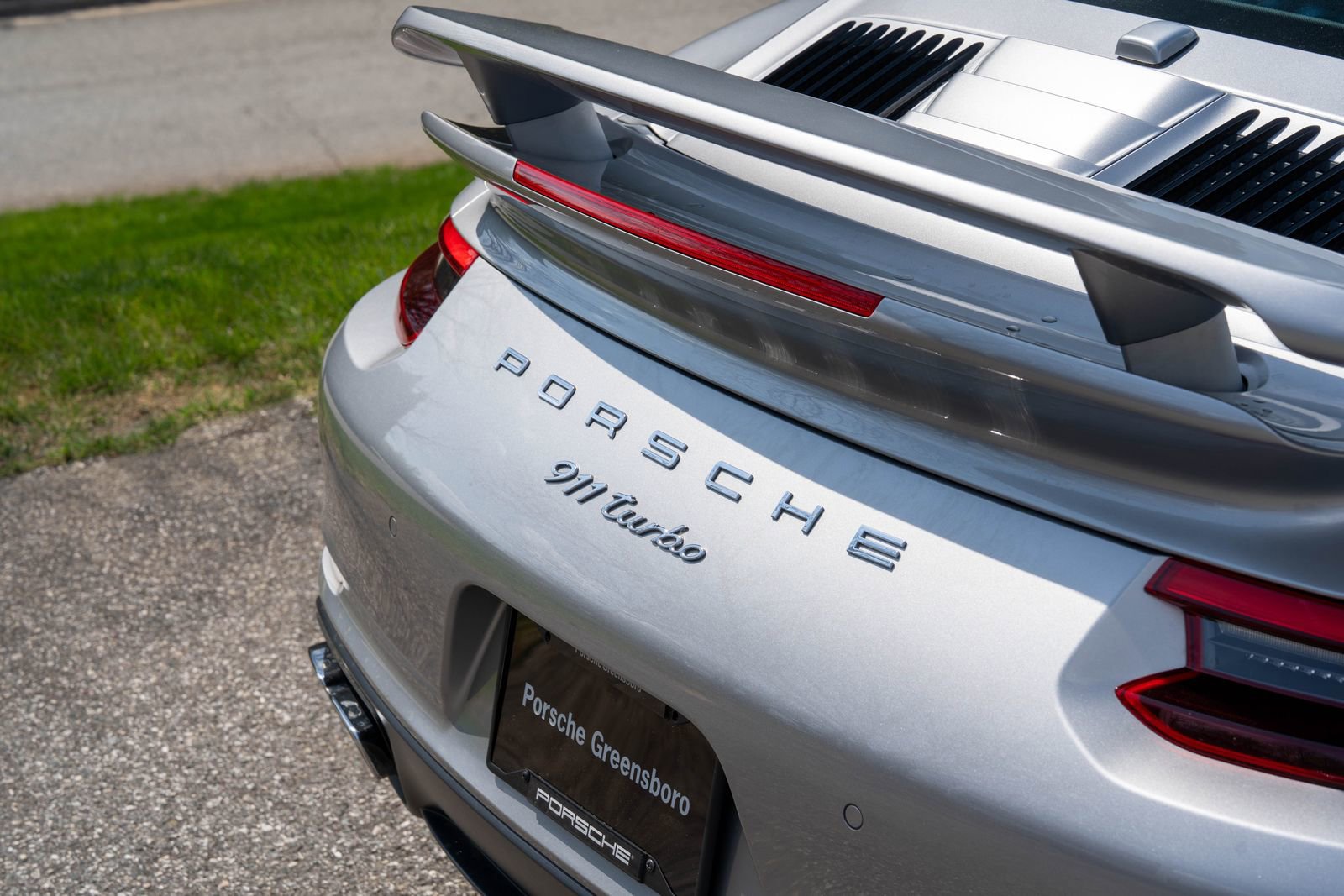 Certified 2018 Porsche 911 Turbo image 16