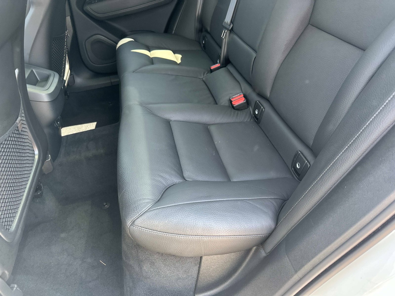 Certified 2025 Volvo XC60 B5 Plus image 13