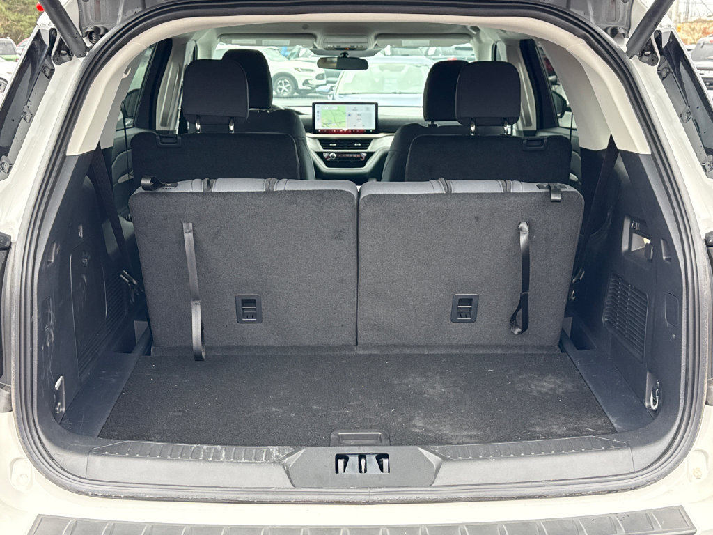 Certified 2026 Ford Explorer Active RWD image 18
