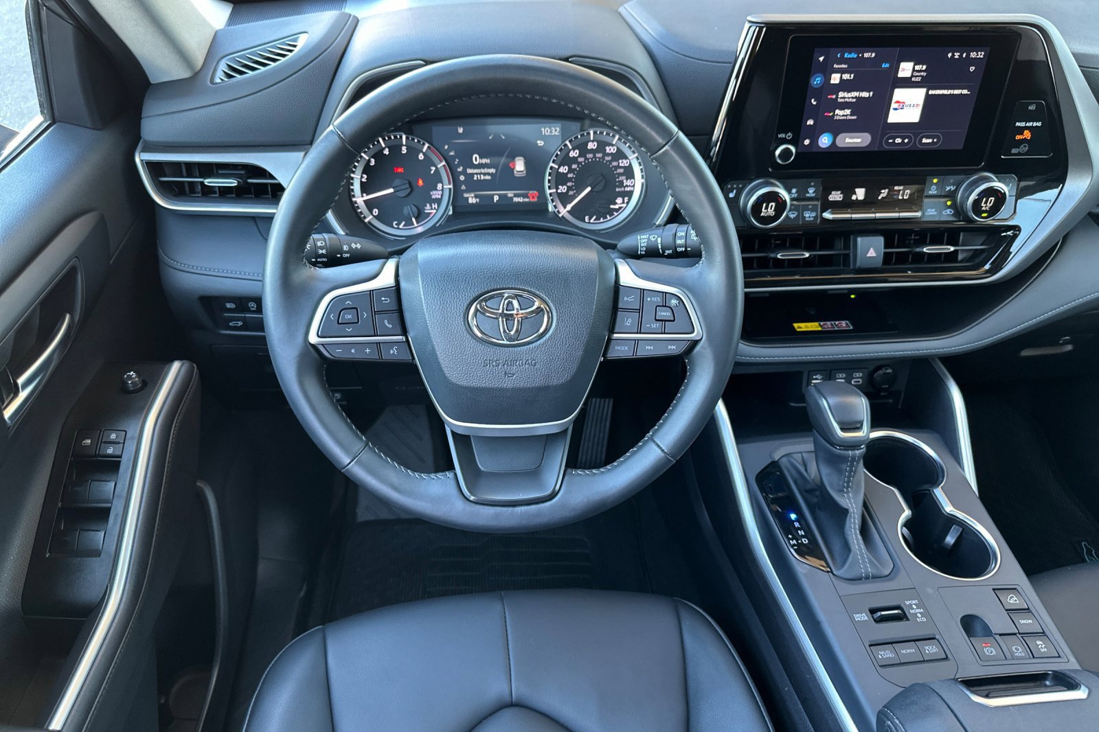 Used 2026 Toyota Highlander XLE AWD/4WD image 15
