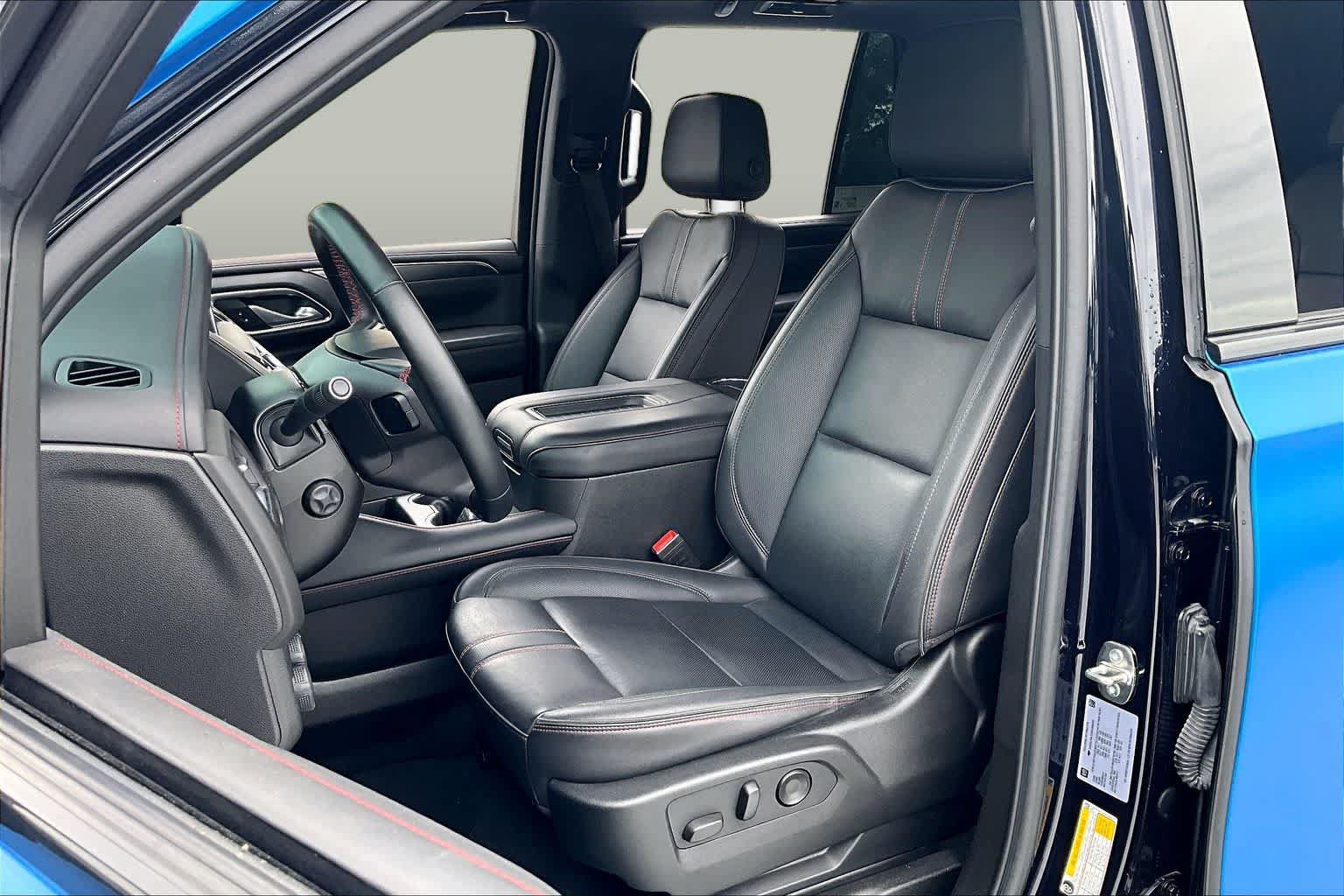 Used 2024 Chevrolet Tahoe RST w/ Luxury Package RWD image 8