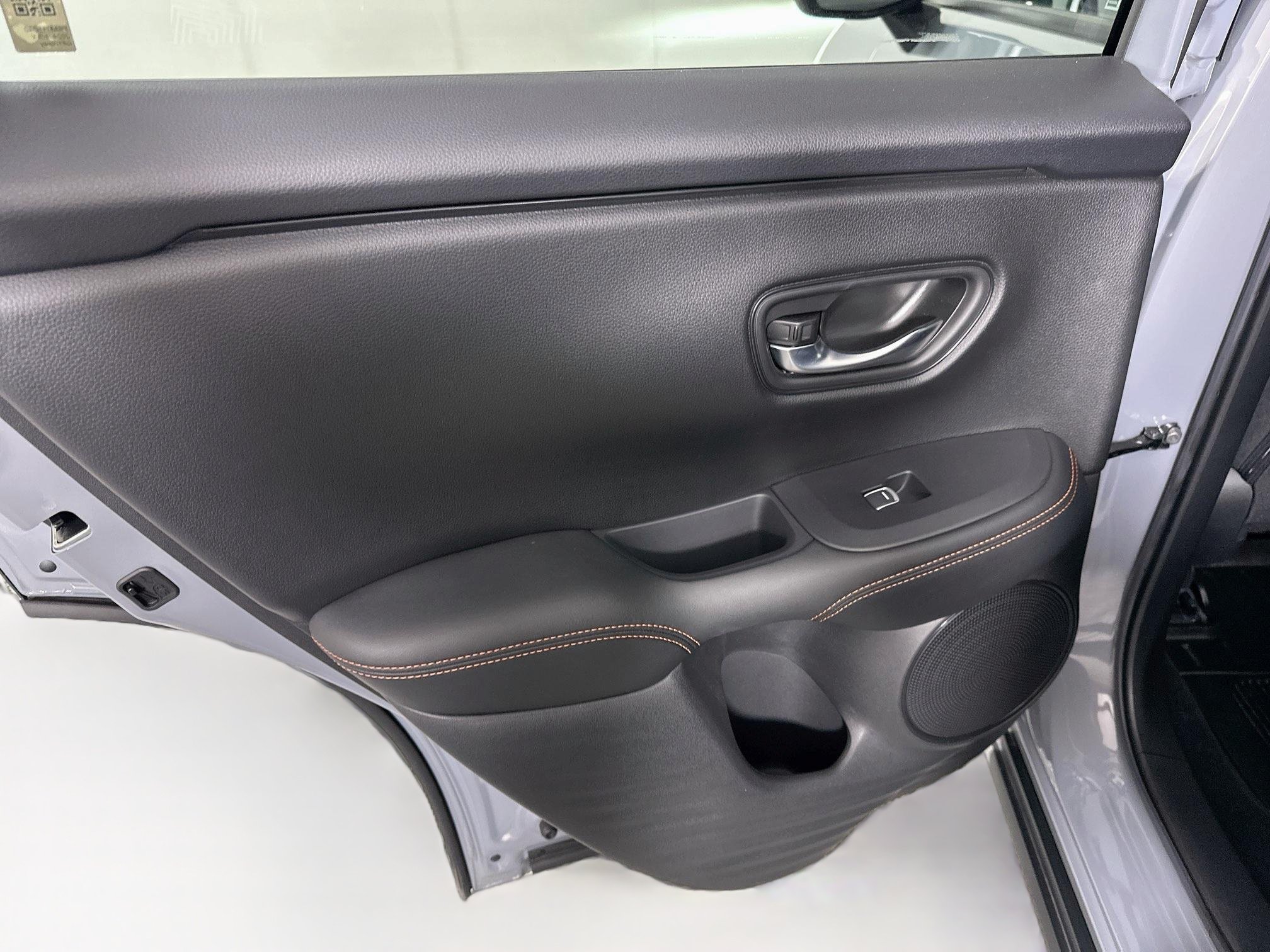 Used 2024 Honda HR-V Sport image 25