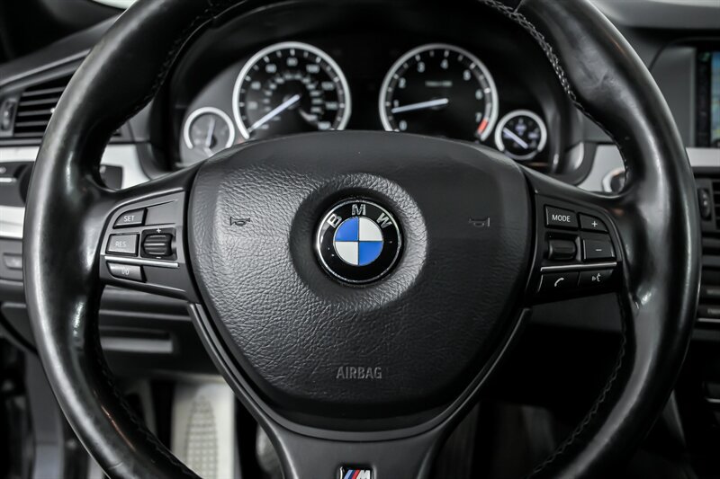 Used 2013 BMW 550i Sedan RWD image 23