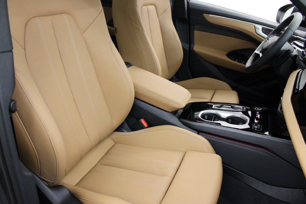 New 2026 Audi A6 Premium Plus AWD/4WD image 24