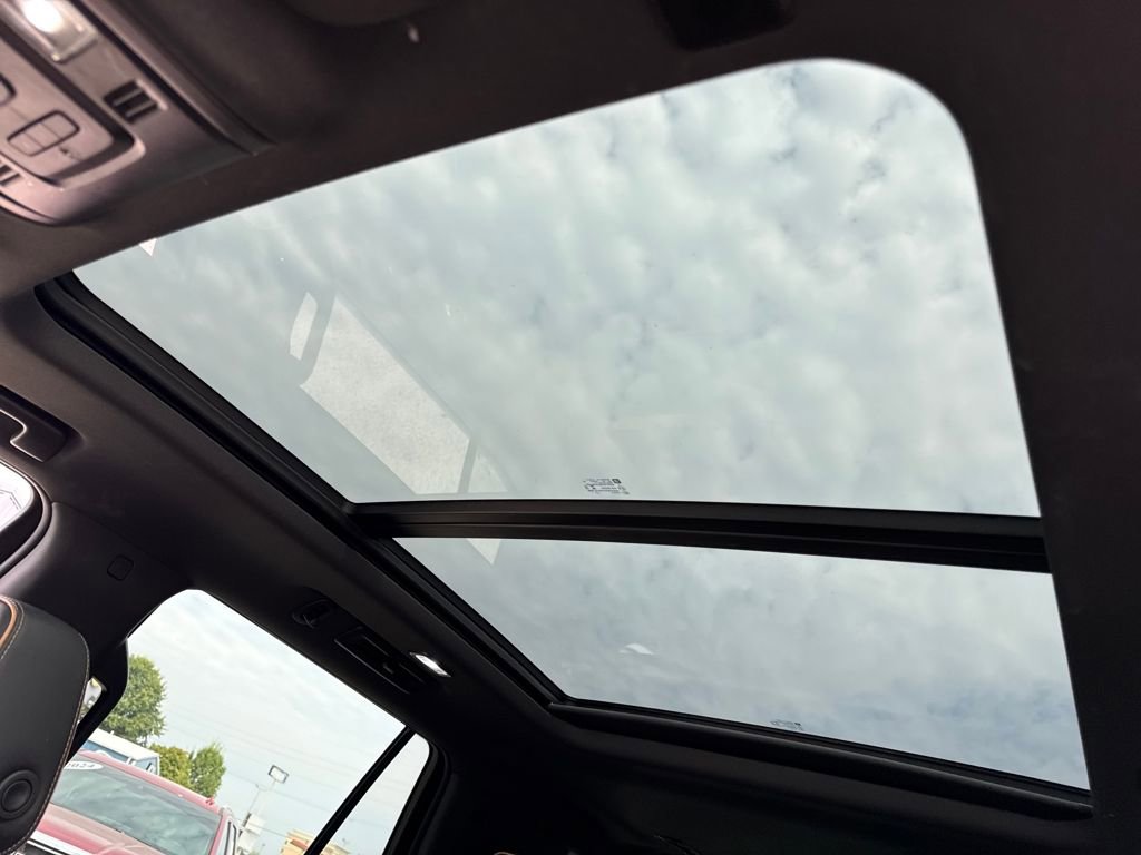 Used 2022 GMC Yukon AT4 image 19