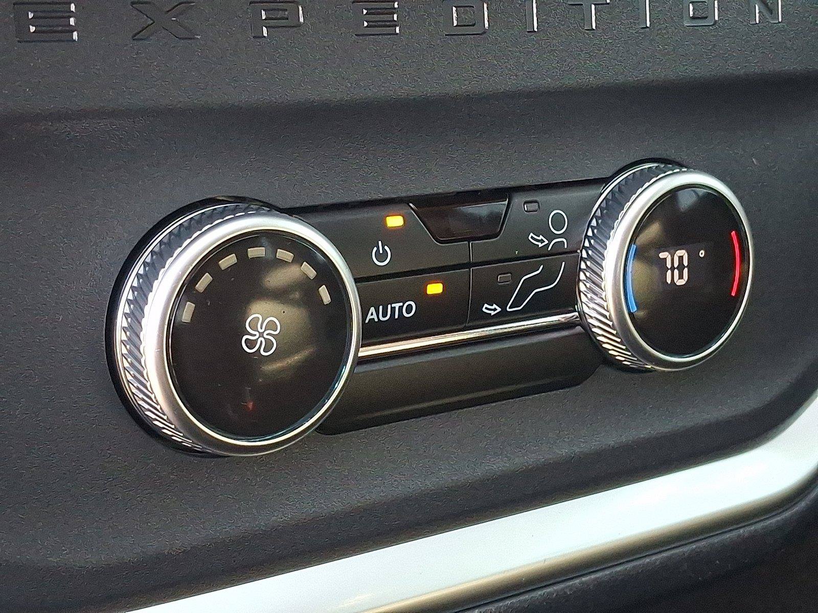 Certified 2025 Ford Expedition Active AWD/4WD image 13