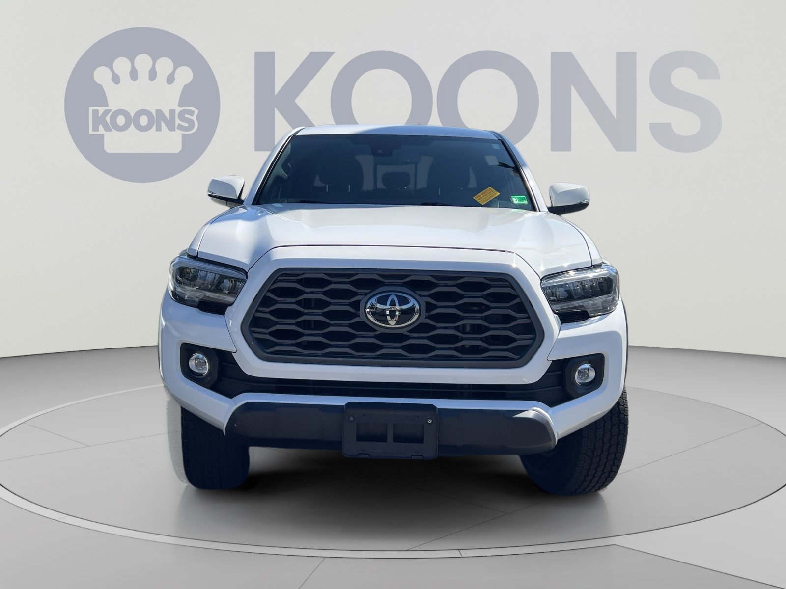 Used 2023 Toyota Tacoma TRD Off-Road w/ Technology Package AWD/4WD image 10
