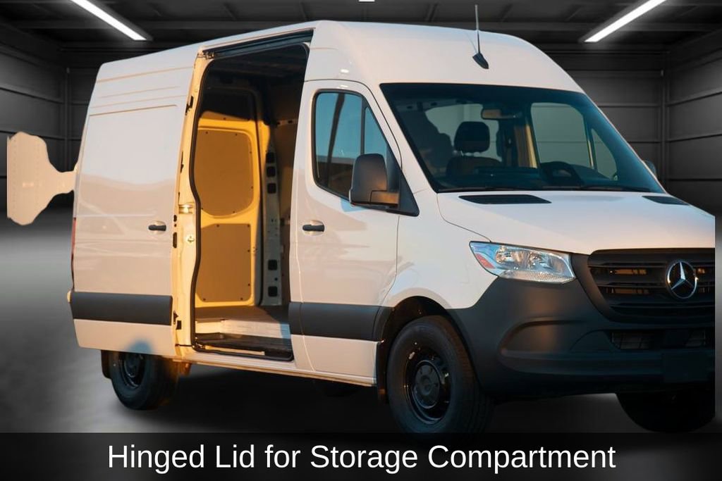 Used 2025 Mercedes-Benz Sprinter 2500 image 9