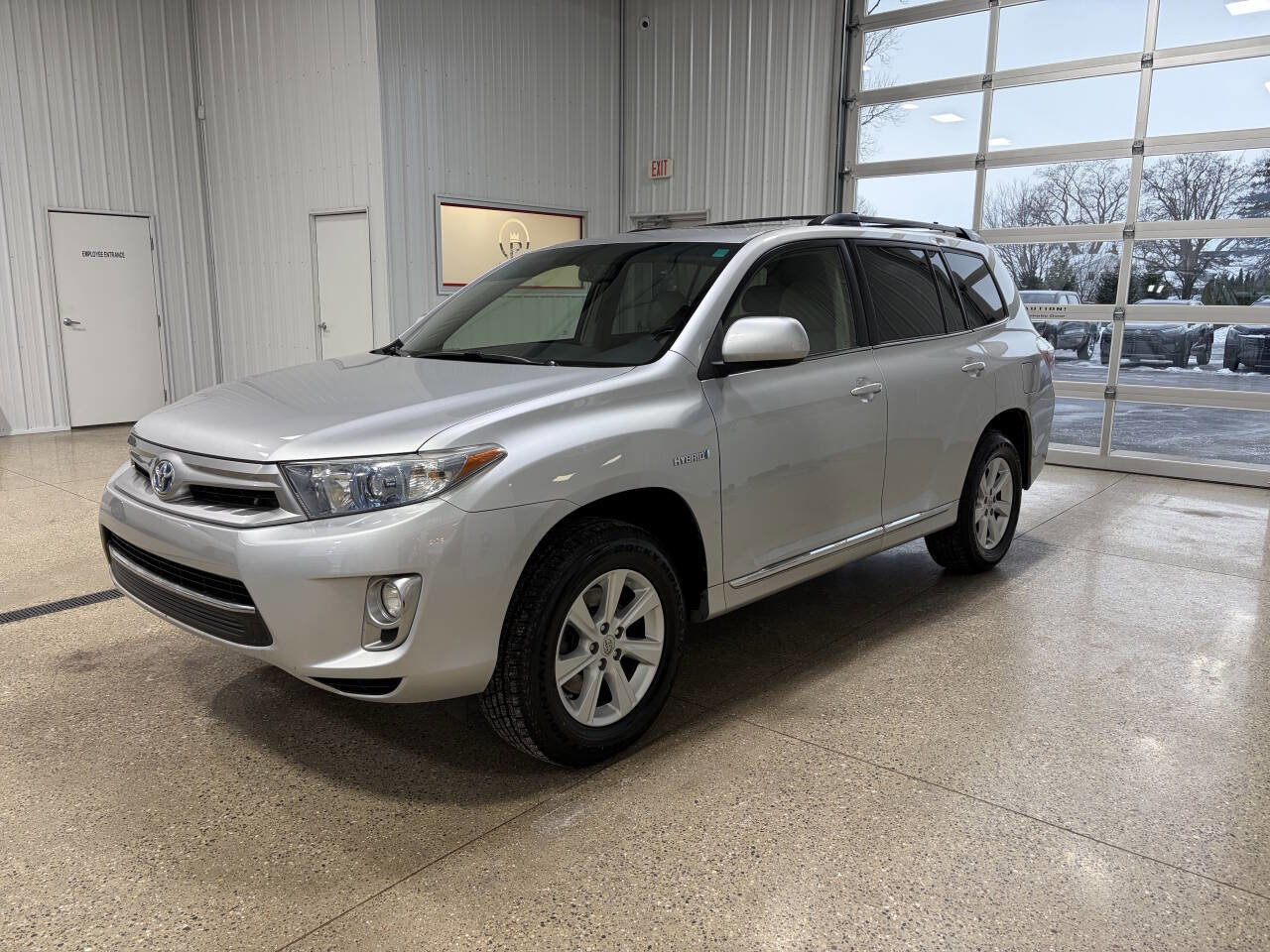 Used 2013 Toyota Highlander 4WD Hybrid image 2