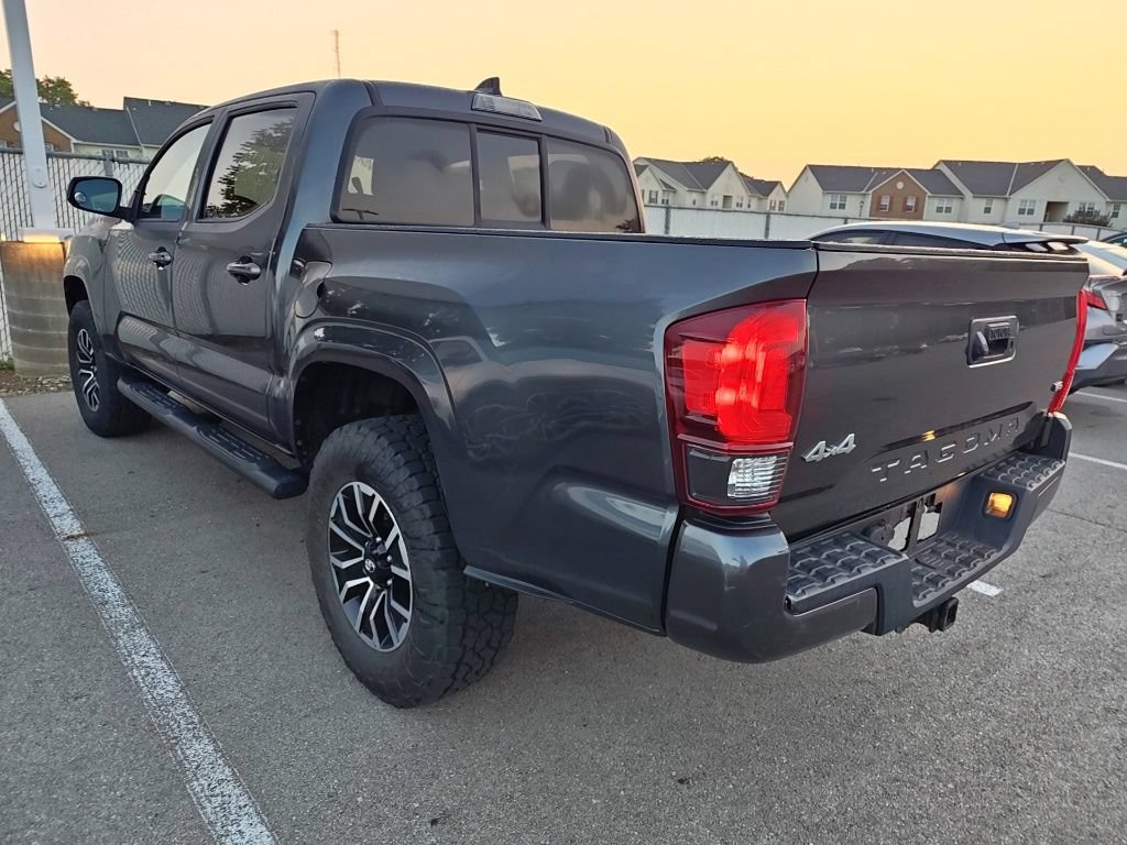 Used 2021 Toyota Tacoma SR AWD/4WD image 4