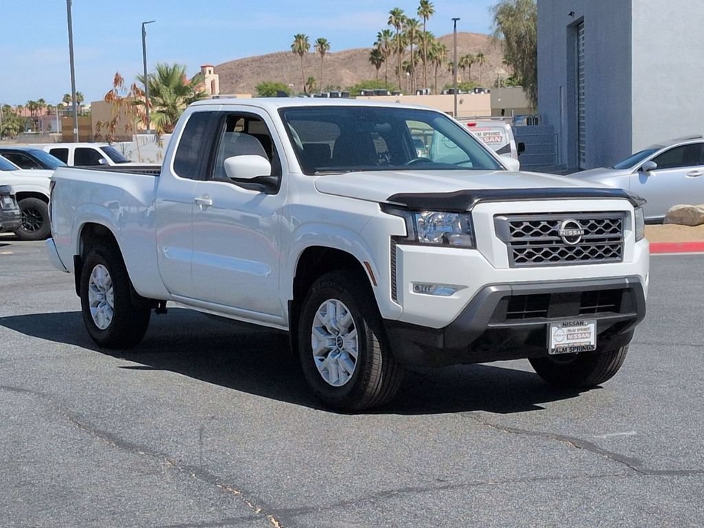 Used 2024 Nissan Frontier SV w/ SV Convenience Package AWD/4WD image 6
