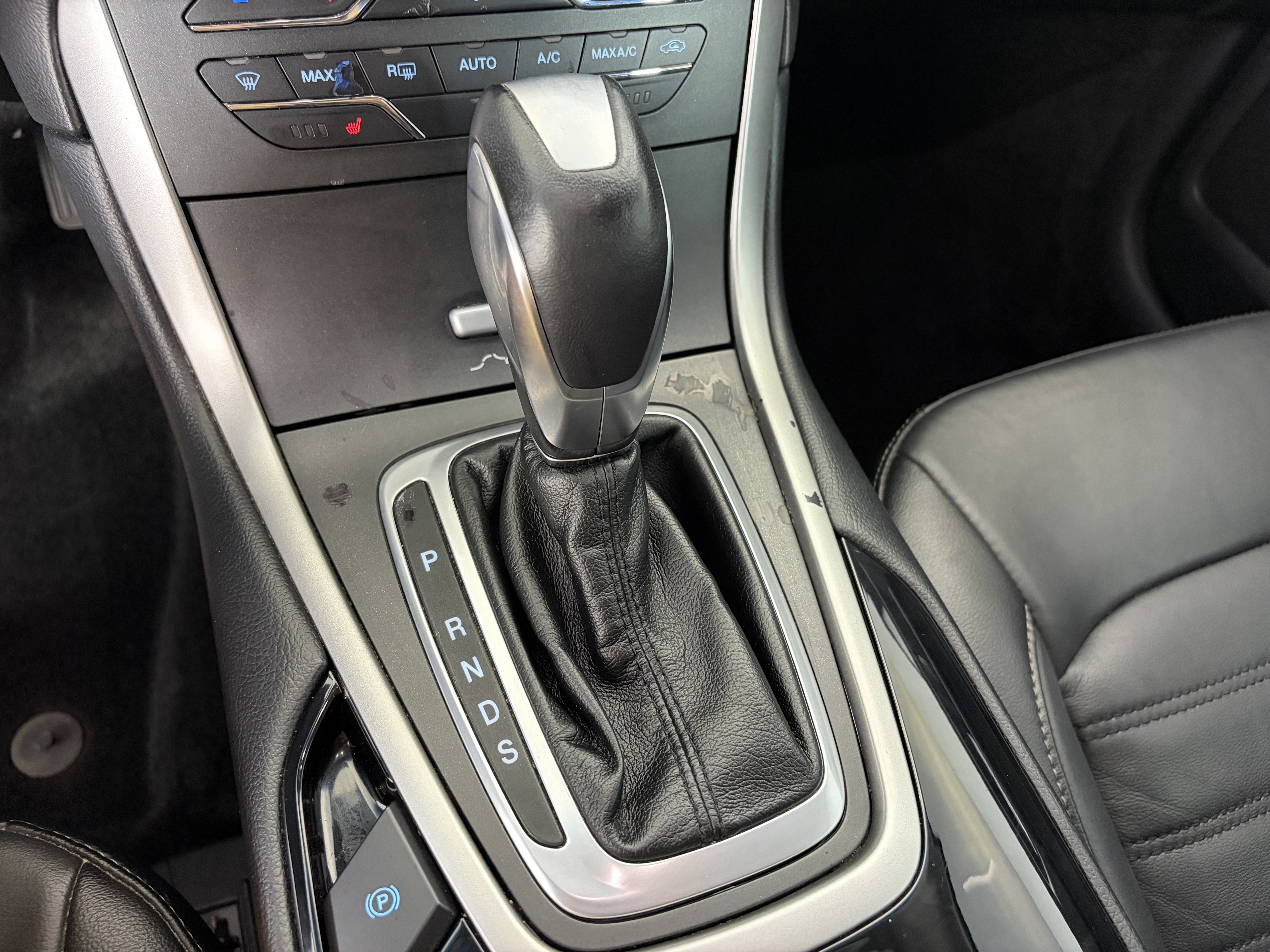 Used 2017 Ford Edge SEL w/ Equipment Group 201A AWD/4WD image 26