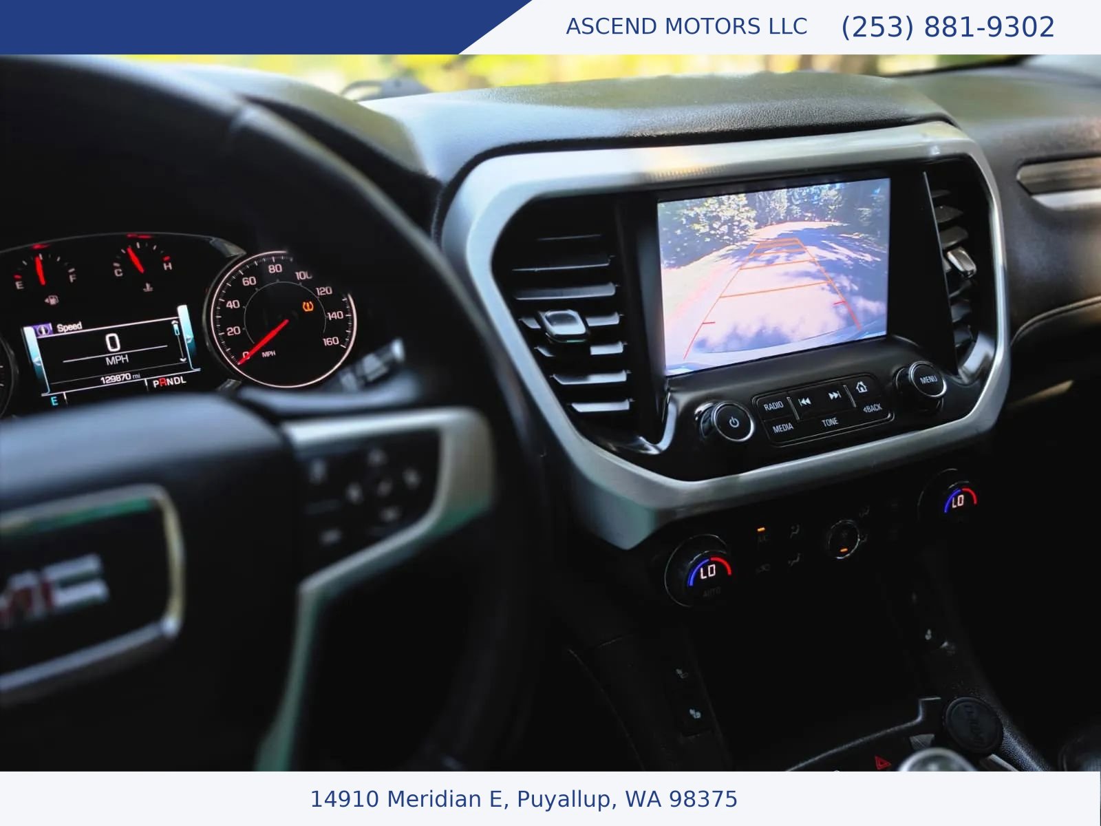 Used 2017 GMC Acadia SLT AWD/4WD image 16