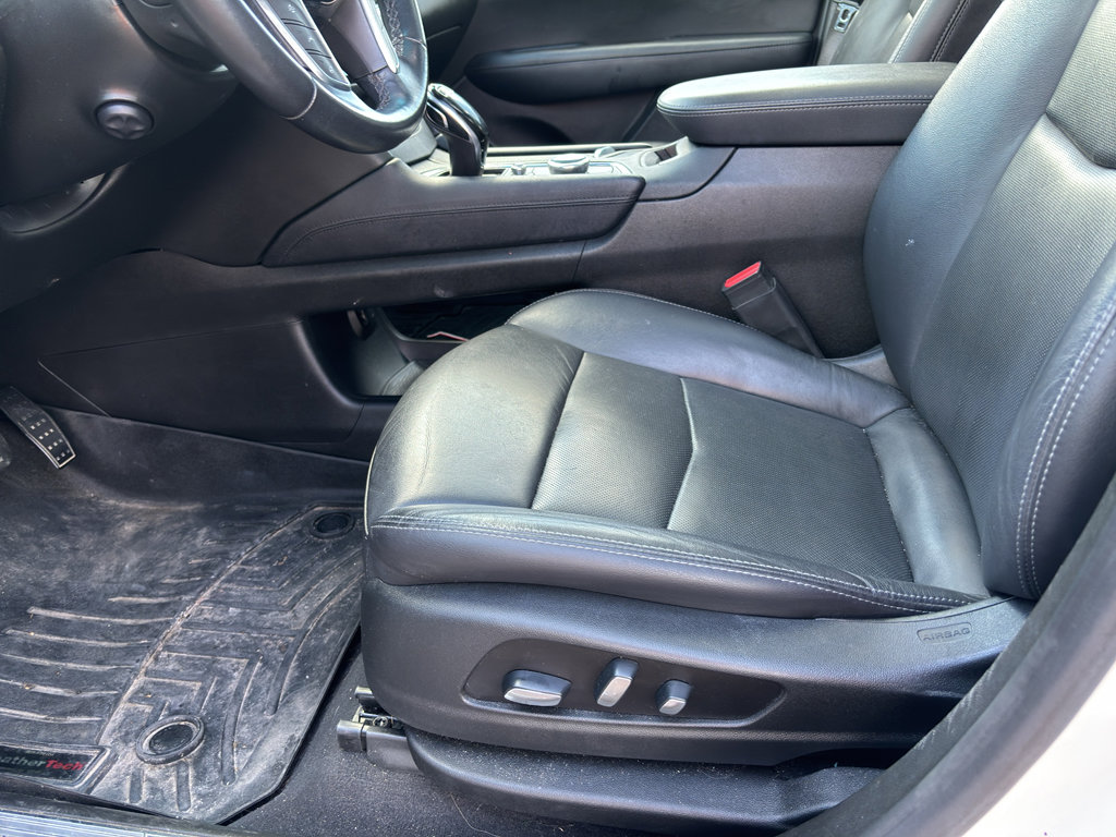 Used 2020 Cadillac XT5 Premium Luxury FWD image 9
