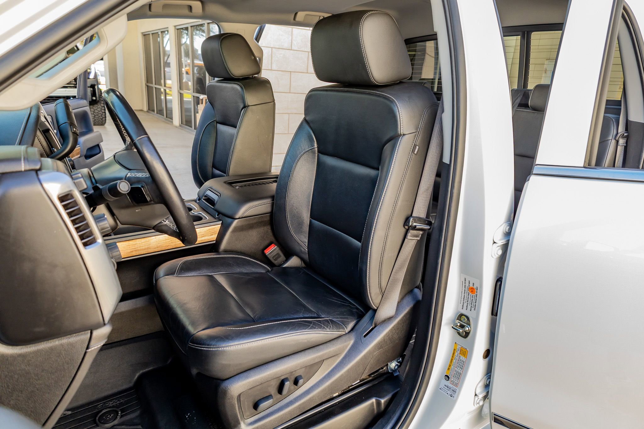 Used 2019 Chevrolet Silverado 2500 LTZ w/ Duramax Plus Package image 28