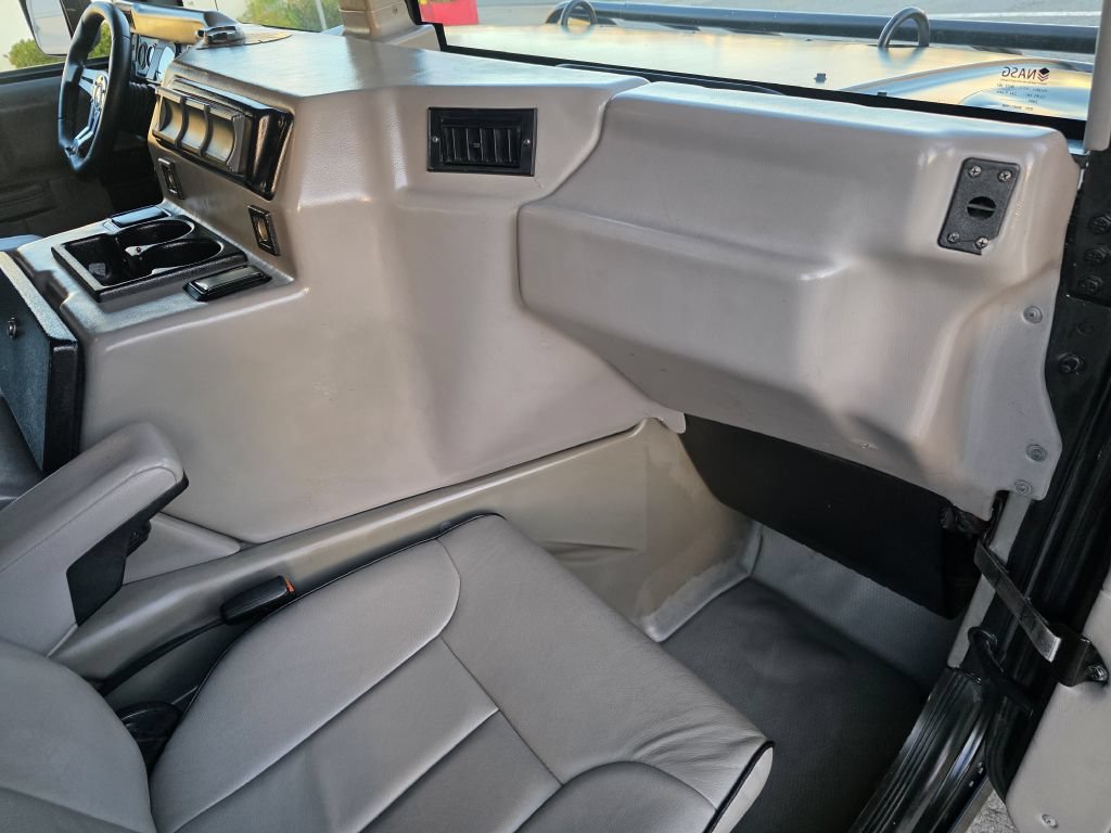 Used 2000 HUMMER H1 4-Door Wagon AWD/4WD image 31