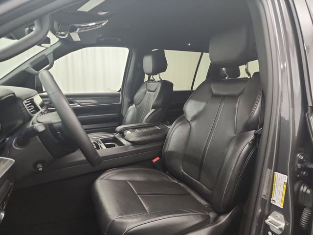 Used 2022 Jeep Wagoneer Series II image 14