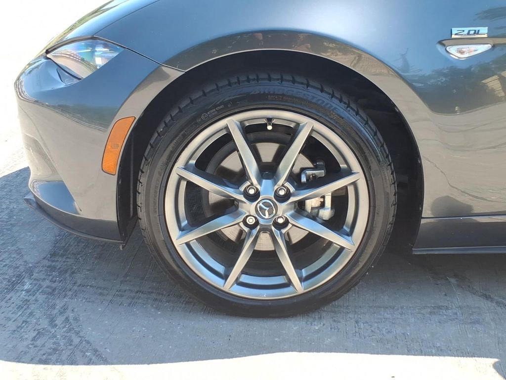 Used 2022 MAZDA MX-5 Miata RF Grand Touring RWD image 21
