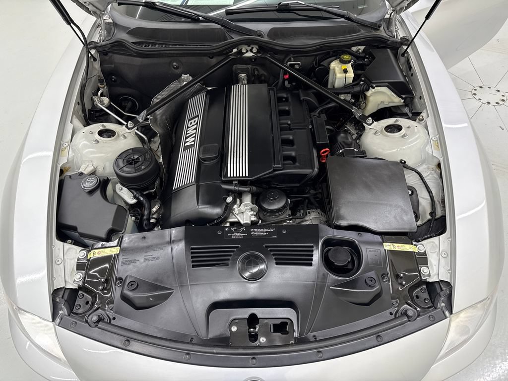 Used 2004 BMW Z4 3.0i RWD image 10