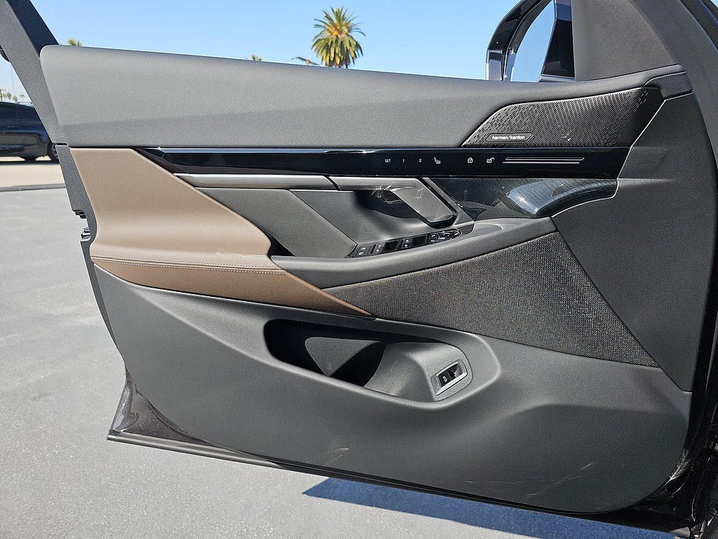 New 2026 BMW 530i w/ Executive Package RWD image 27