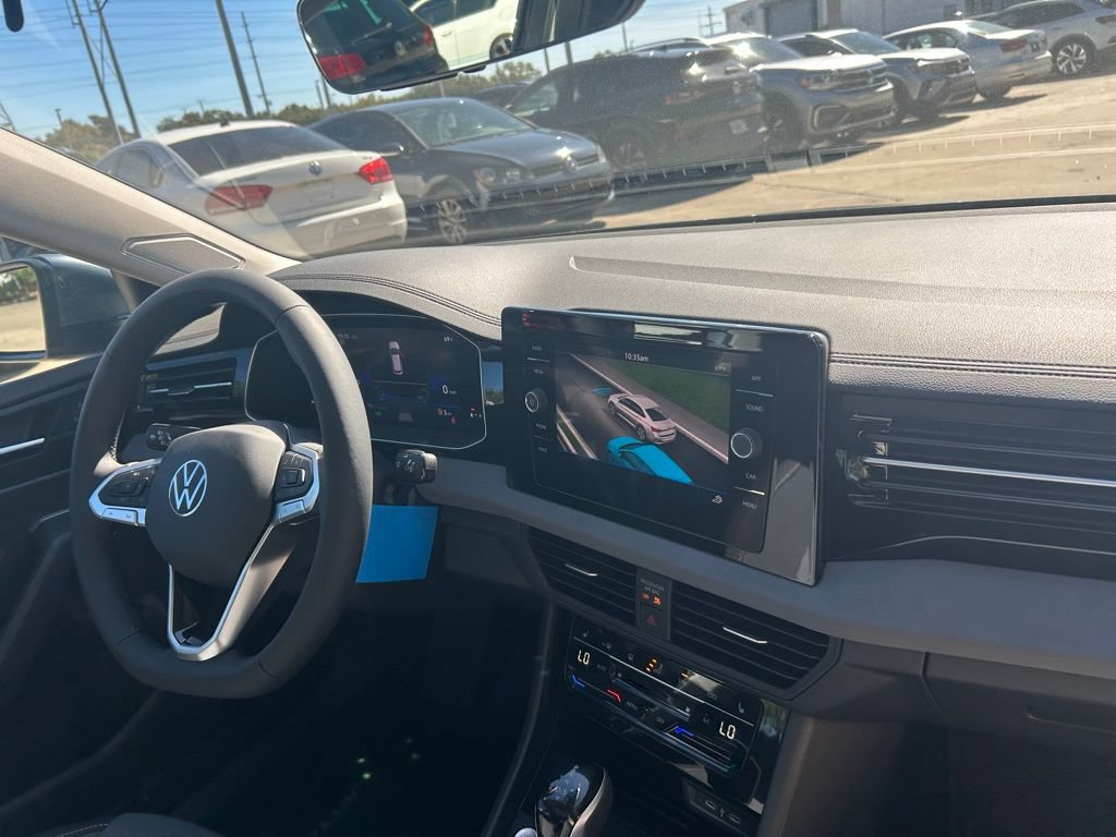 New 2026 Volkswagen Jetta SE FWD image 32