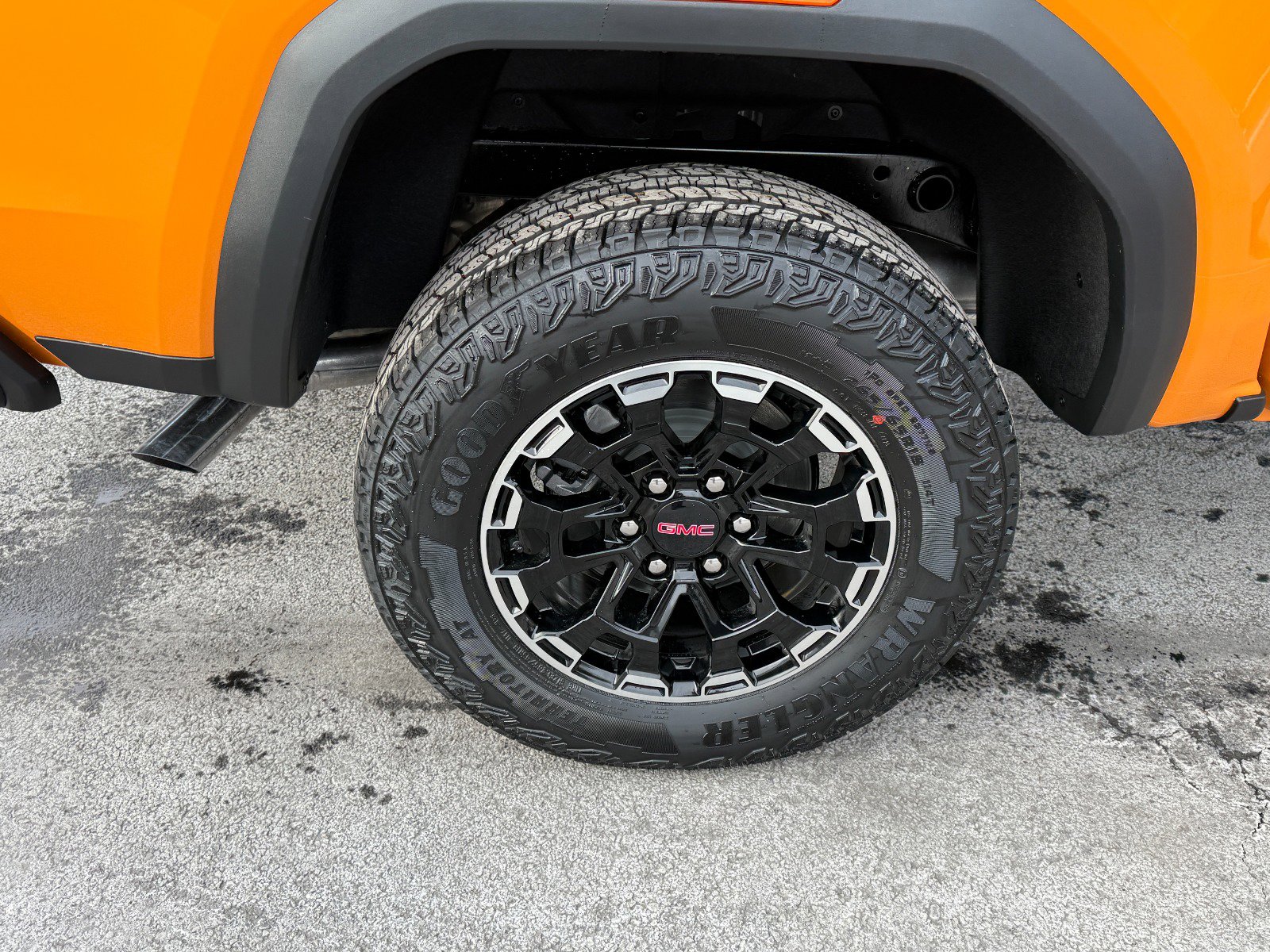 New 2026 GMC Canyon AT4 w/ Technology Plus Package image 11