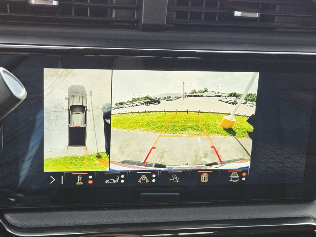 Used 2025 GMC Sierra 2500 AT4 w/ AT4 Premium Plus Package AWD/4WD image 34