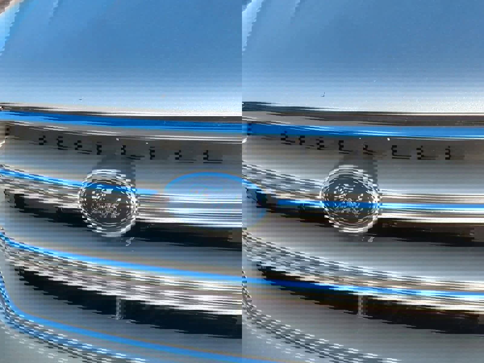 Used 2019 Ford Escape Titanium image 12