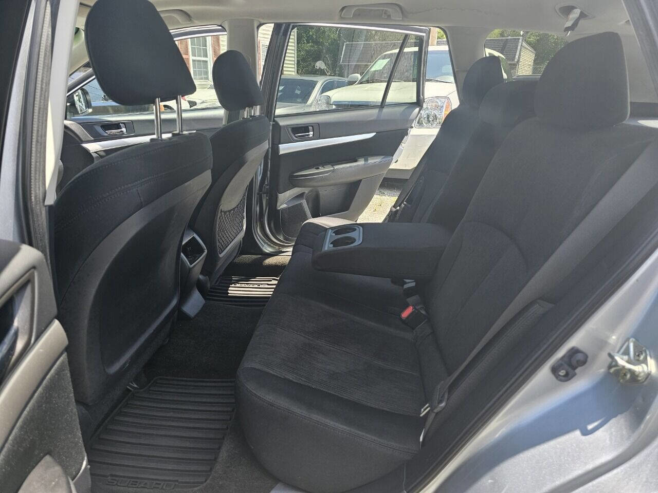 Used 2014 Subaru Outback 2.5i Premium w/ Moonroof Package image 29