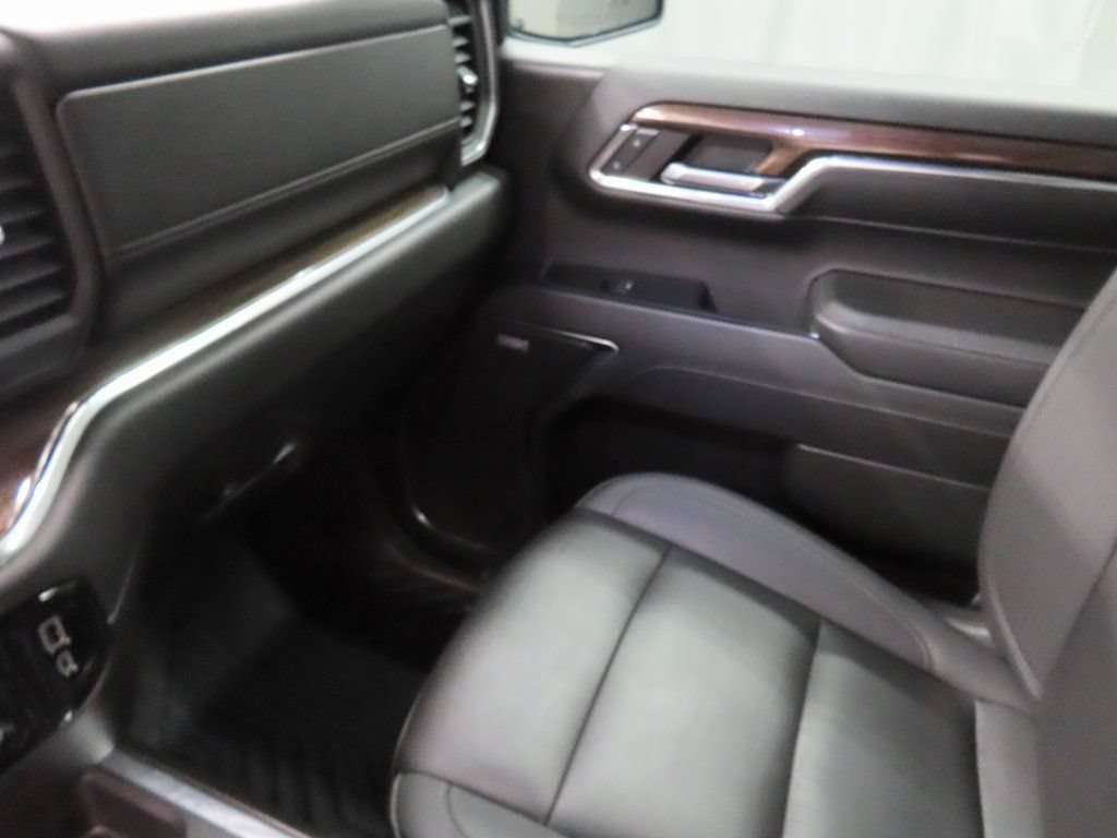 Used 2023 Chevrolet Silverado 1500 RST w/ Convenience Package II AWD/4WD image 22