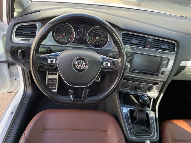 Used 2017 Volkswagen Golf Alltrack SE AWD/4WD image 14