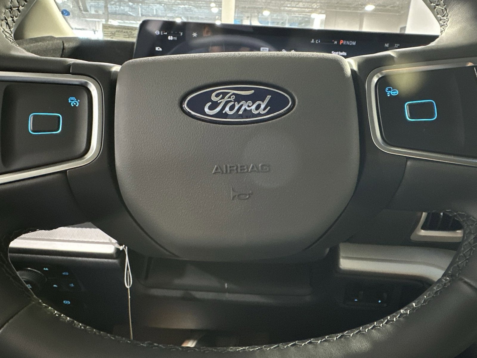 New 2025 Ford Expedition Active image 19