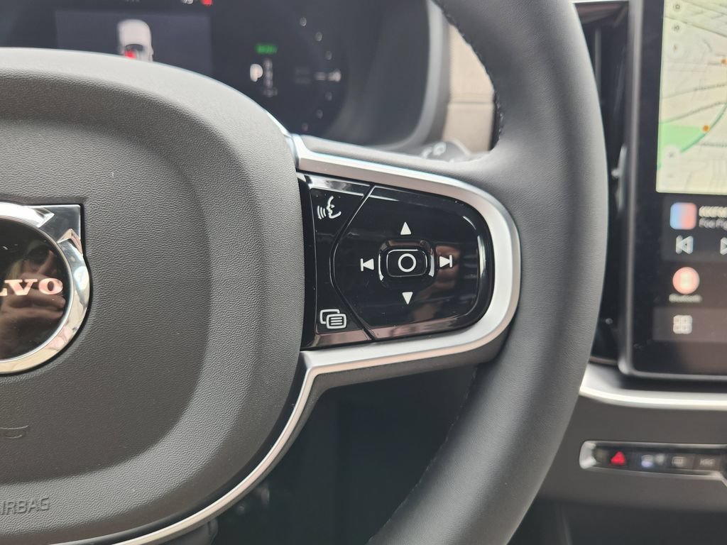 New 2026 Volvo XC90 T8 Plus w/ Protection Package AWD/4WD image 18