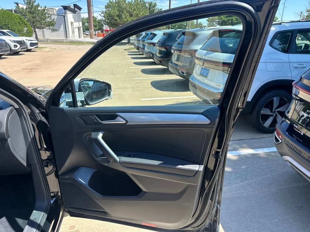 Used 2022 Volkswagen Tiguan S FWD image 19