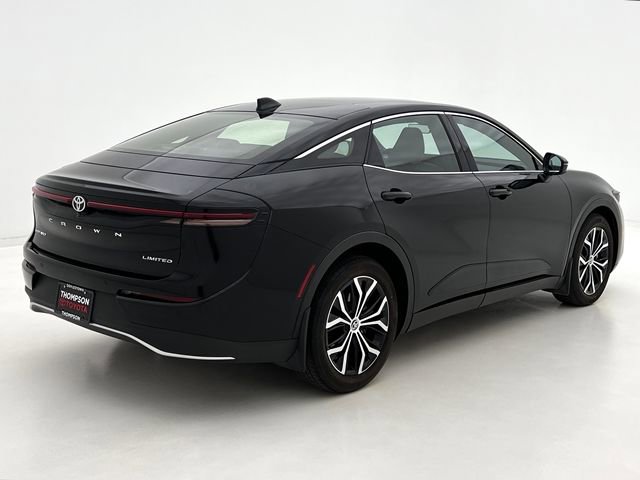 Used 2025 Toyota Crown Limited image 7