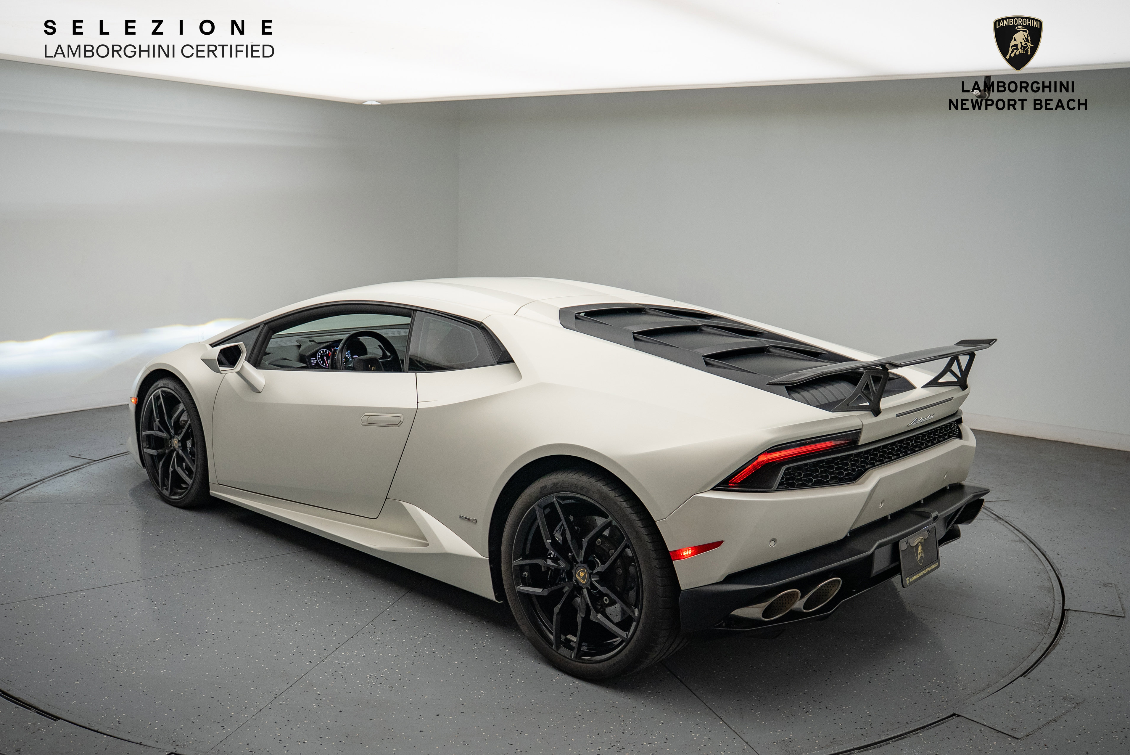 Used 2016 Lamborghini Huracan LP 610-4 image 12