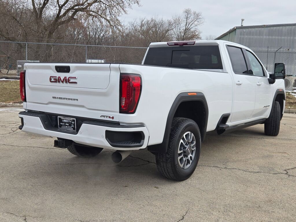 Used 2023 GMC Sierra 3500 AT4 w/ AT4 Preferred Package AWD/4WD image 11