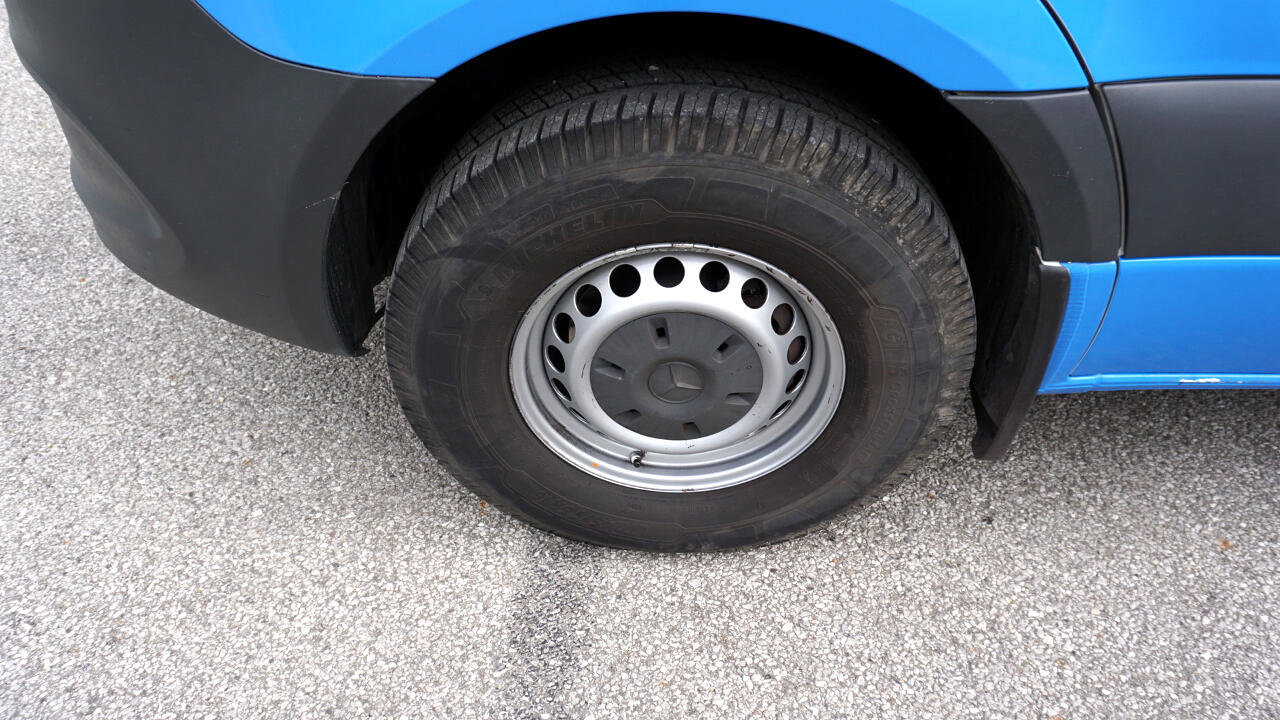 Used 2020 Mercedes-Benz Sprinter 2500 image 9