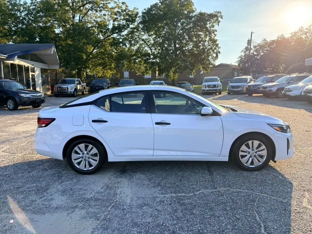 Used 2024 Nissan Sentra S FWD image 4