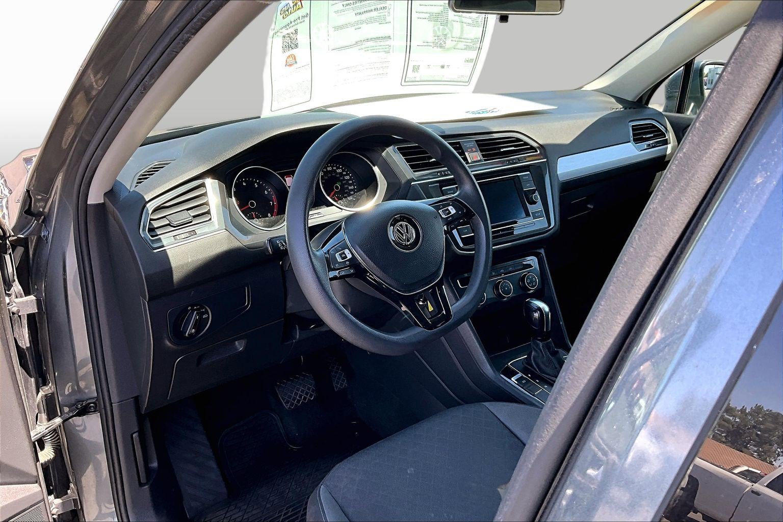 Used 2019 Volkswagen Tiguan S FWD image 8