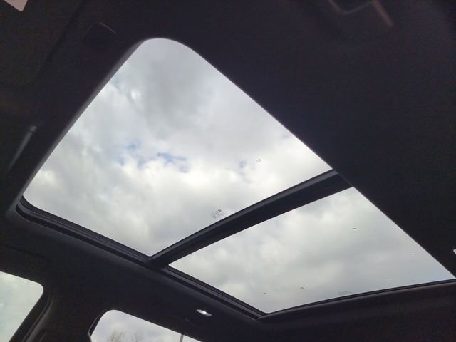 Used 2023 Chevrolet Suburban High Country w/ Premium Package 2 image 19