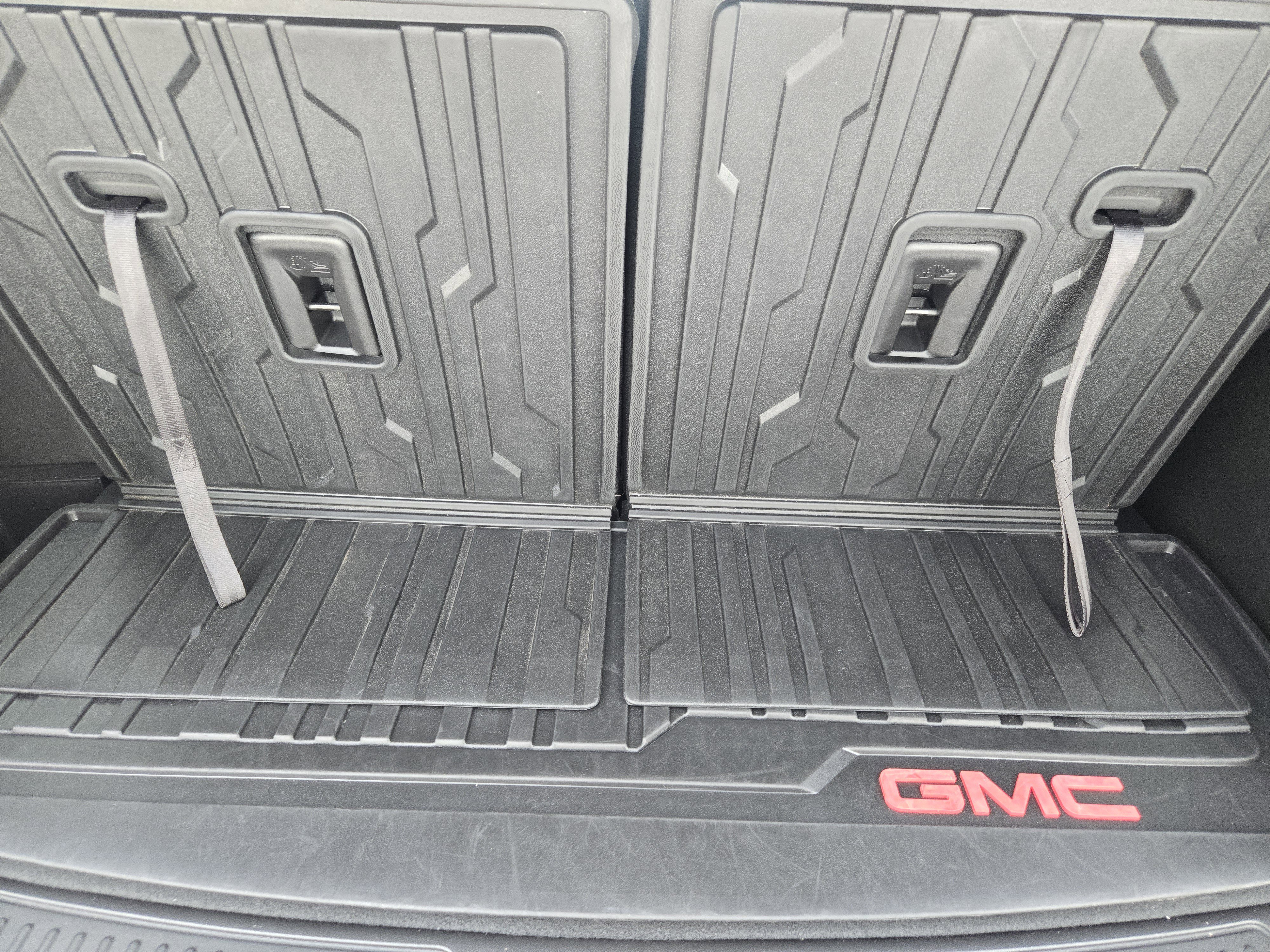 Used 2023 GMC Acadia AT4 w/ Preferred Package image 35