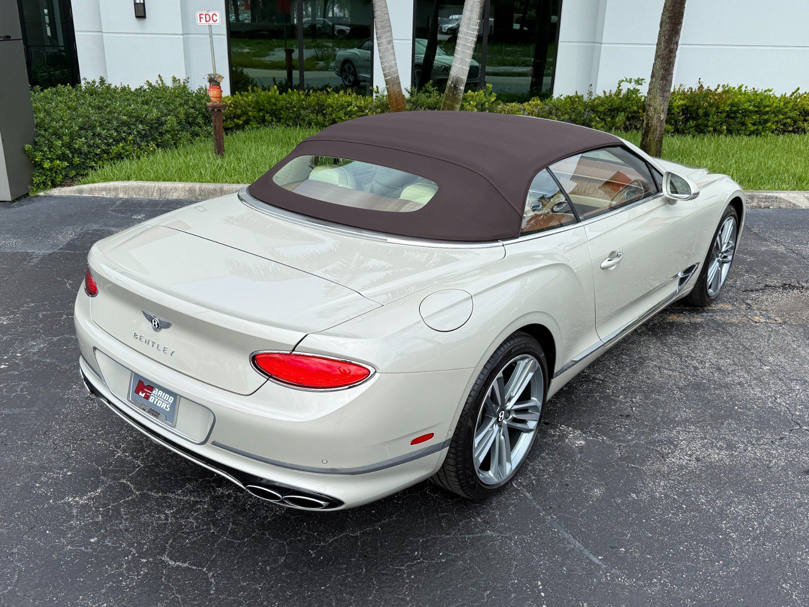 Used 2023 Bentley Continental GT Mulliner AWD/4WD image 7