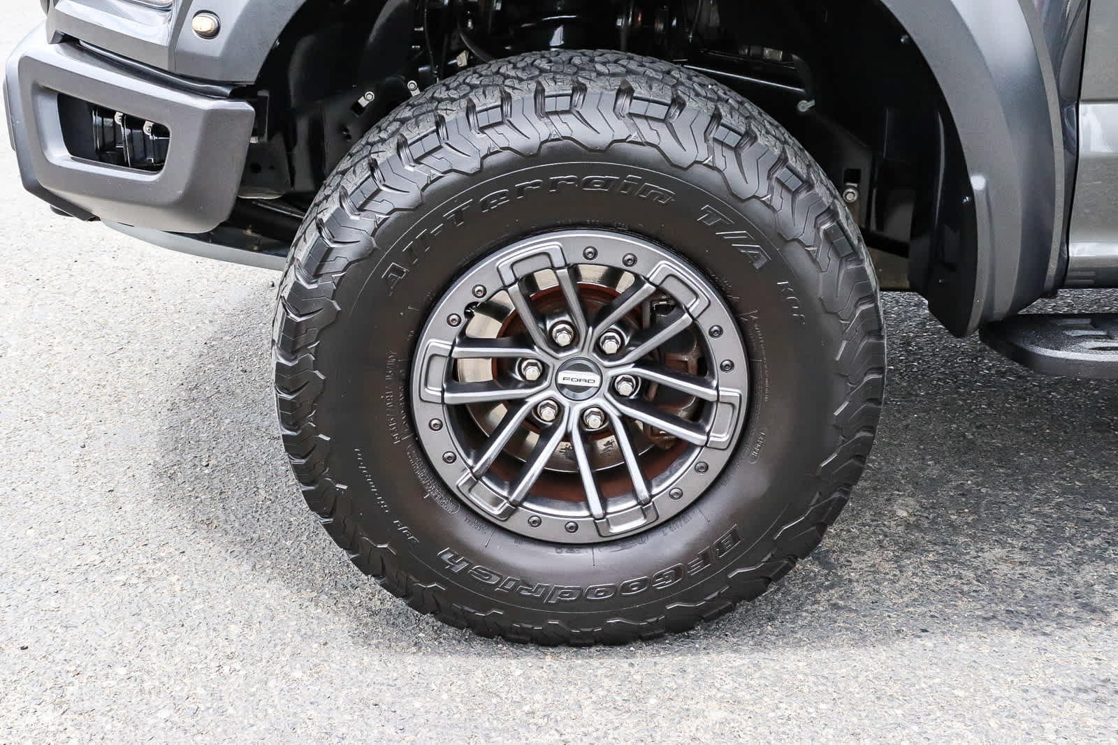 Used 2019 Ford F150 Raptor w/ Equipment Group 802A Luxury AWD/4WD image 19