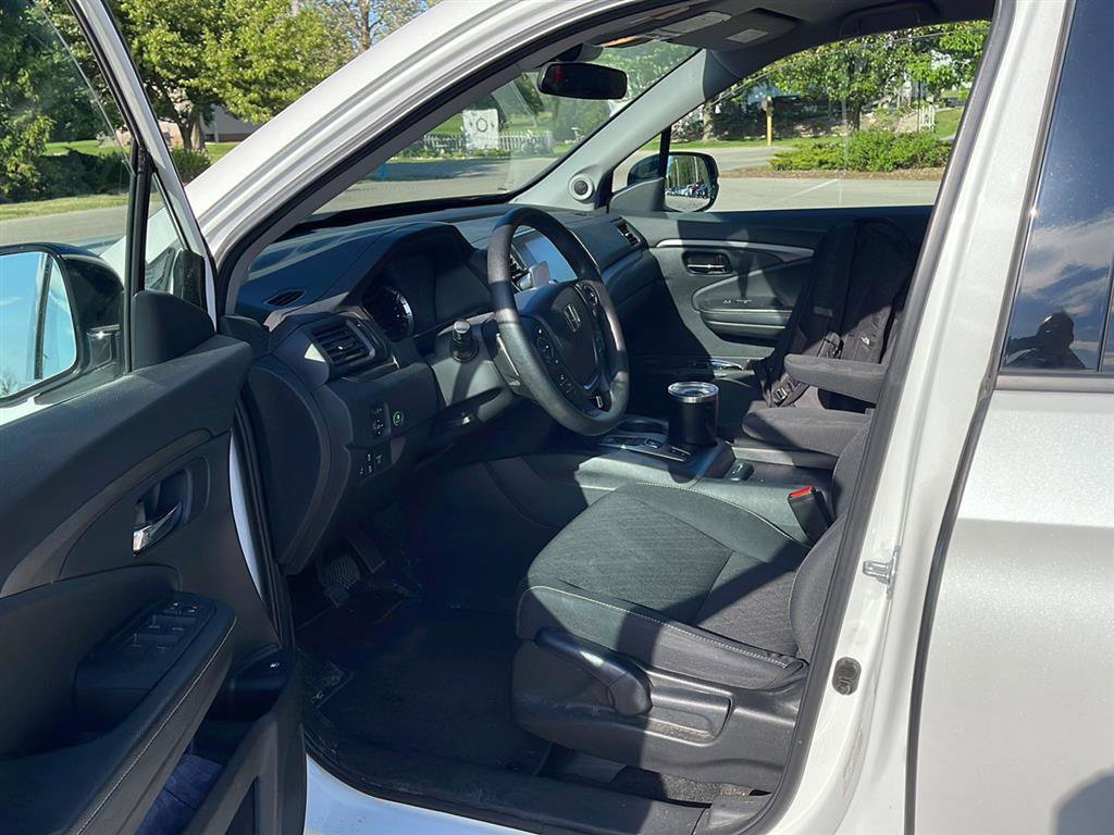 Used 2021 Honda Ridgeline Sport image 3