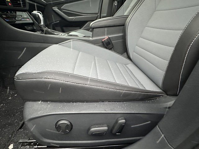 Certified 2025 Volkswagen Jetta SE image 20