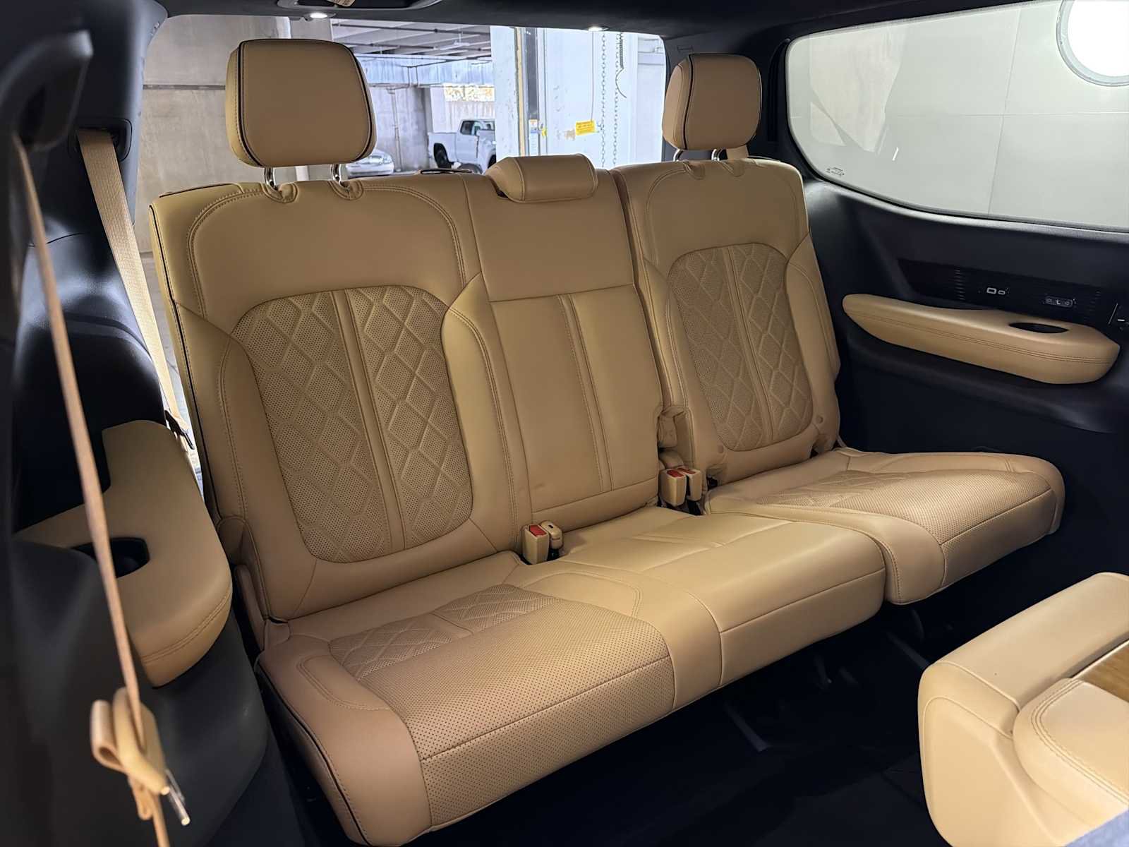 Used 2022 Jeep Grand Wagoneer Series III w/ Rear Seat Video Group 1 image 16