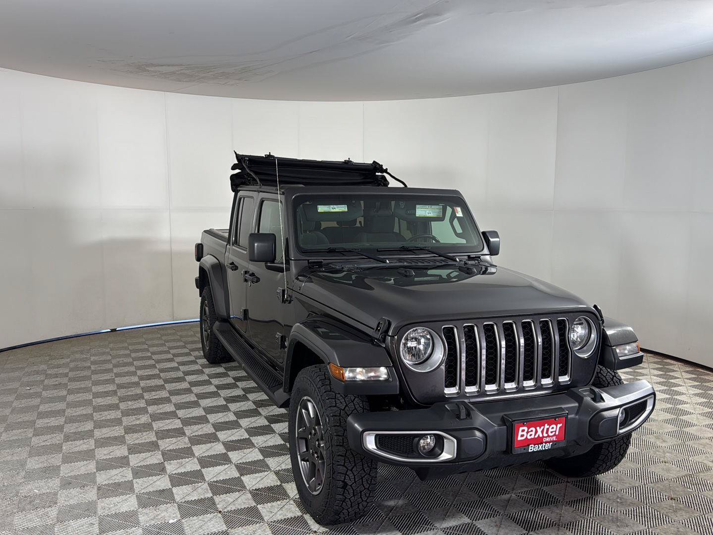 Used 2021 Jeep Gladiator Overland w/ Trailer Tow Package AWD/4WD image 10
