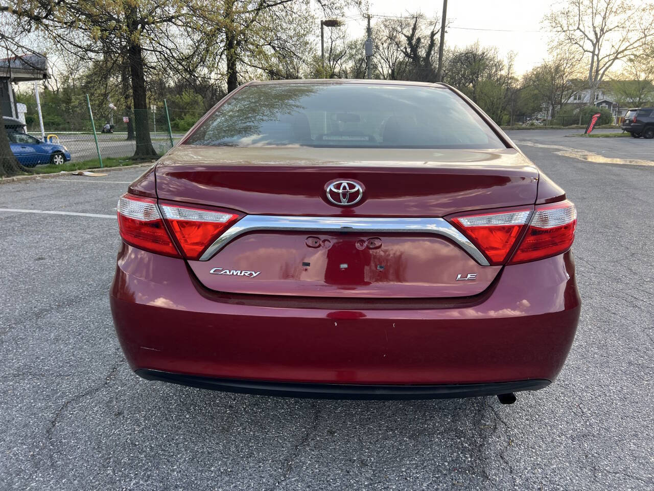 Used 2016 Toyota Camry LE FWD image 6