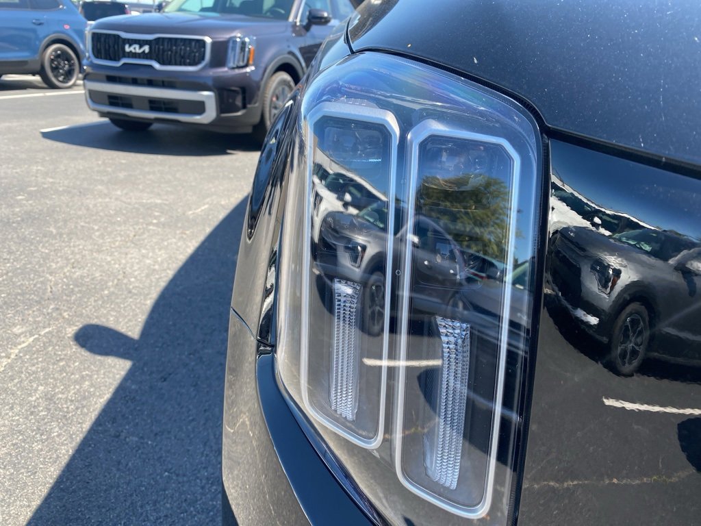 New 2025 Kia Telluride EX w/ EX Captain's Chair Package image 8